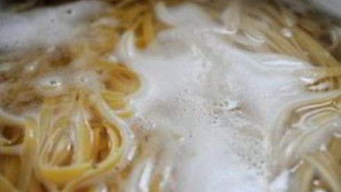 макароны с курицей и овощами