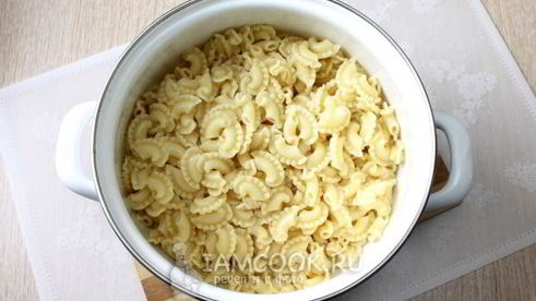 макароны с сыром и хрустящей крошкой