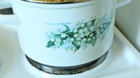 макароны со шпинатом и помидорами