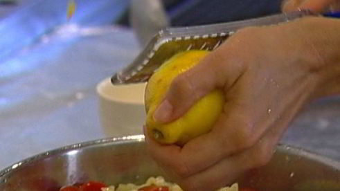 макароны со стручковой фасолью и помидорами