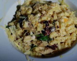 Паста с артишоками, оливками и лимонным соусом