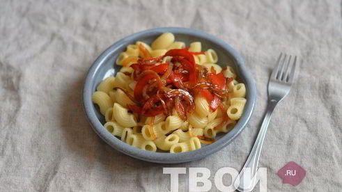 паста с бальзамическим перцем и луком