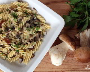 Паста с белыми грибами