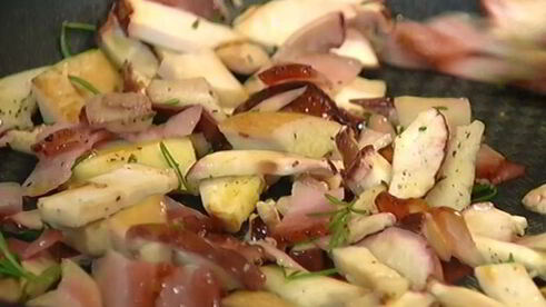 паста с грибами, маскарпоне и зеленым горошком