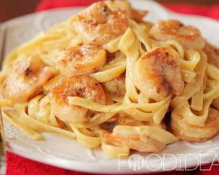 Паста с креветками в сливочном соусе