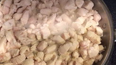 паста с курицей в сливочном соусе