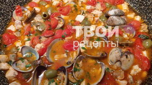 паста с моллюсками и рыбой-меч