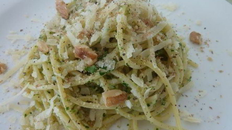 Рецепт паста с песто из петрушки и грецких орехов