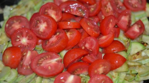 паста с цукини и помидорами