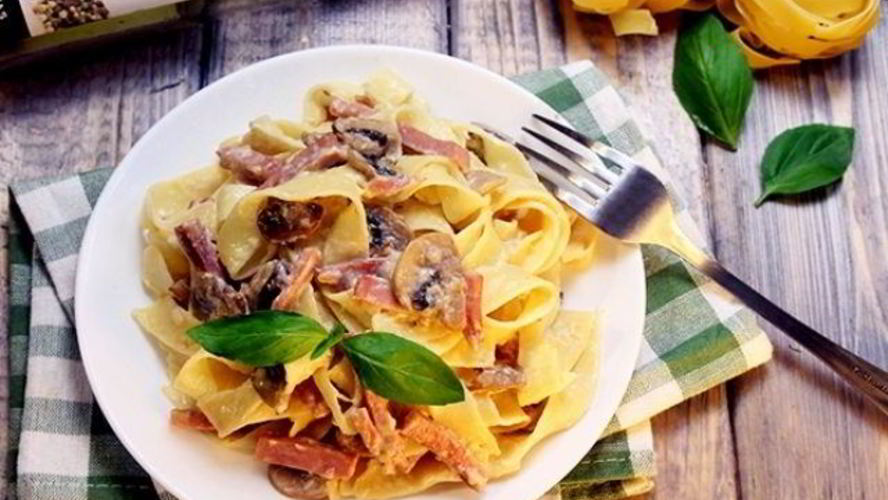 Рецепт паста с ветчиной и грибами