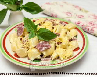 Паста с ветчиной и сыром