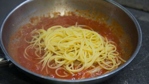 спагетти помодорро
