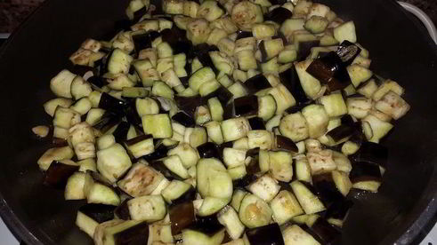 спагетти с баклажанами и болгарским перцем