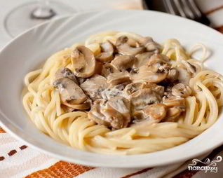 Спагетти с шампиньонами
