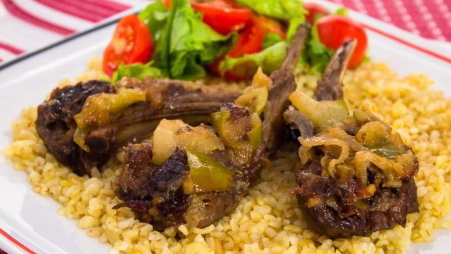 Рецепт бараньи ребрышки с яблоками, черносливом и булгуром