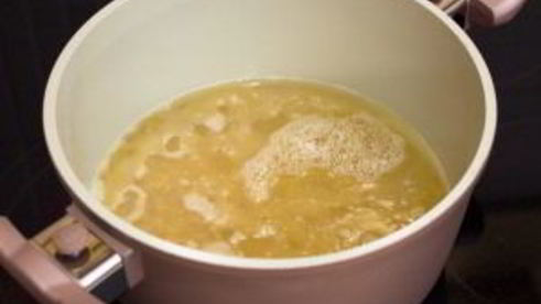 бараньи ребрышки с яблоками, черносливом и булгуром