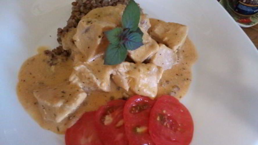 Рецепт филе грудки индейки в сметанном соусе