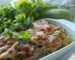 Филе индейки под кабачково-сырной шапкой