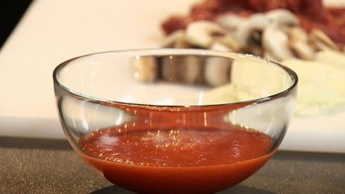 говядина по-строгановски с клюквенным соусом