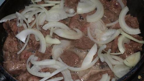 говядина с черносливом