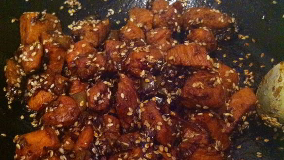 Рецепт Индейка с овощами, кунжутом и соусом терияки