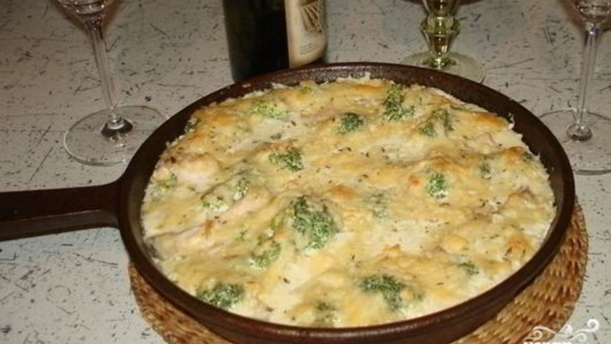 Рецепт куриное филе с брокколи в сливочном соусе