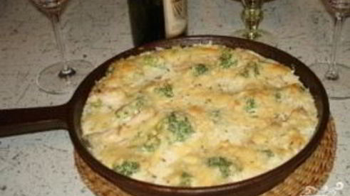 куриное филе с брокколи в сливочном соусе