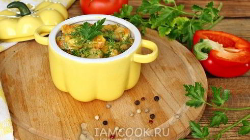 куриное филе с овощами и грибами