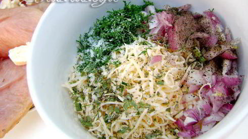 куриное филе с сыром в кунжутной панировке