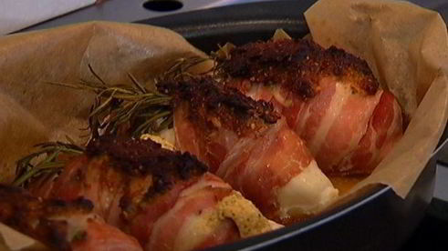 куриные грудки, фаршированные песто и рикоттой