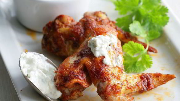 Рецепт Куриные крылышки с соусом из голубого сыра