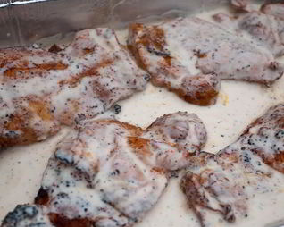 Курица под соусом