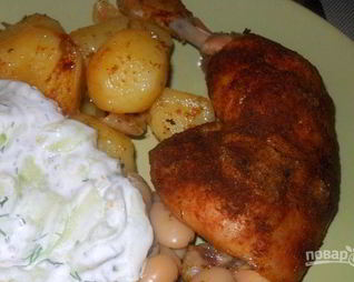 Курица с картошкой в рукаве в духовке