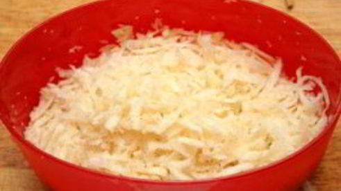 курица с овощами в горшочке