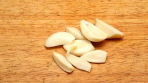 курица с овощами в горшочке