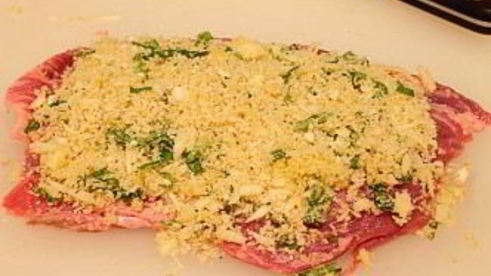 мясо с базиликом в духовке