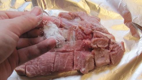 свинина запеченная в мультиварке