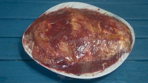 свиной окорок в фольге в духовке