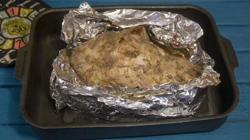 свиной окорок в фольге в духовке