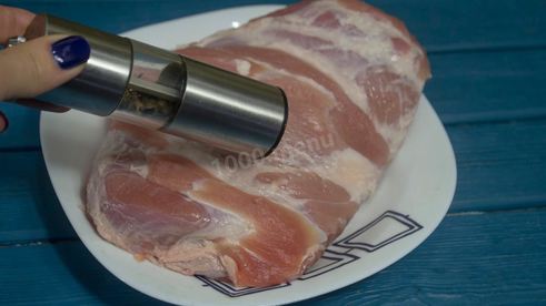 свиной окорок в фольге в духовке