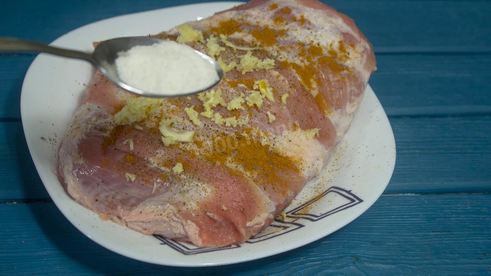свиной окорок в фольге в духовке