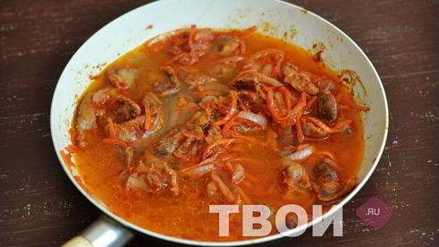 тушеные куриные желудки