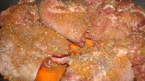 язык свиной тушеный