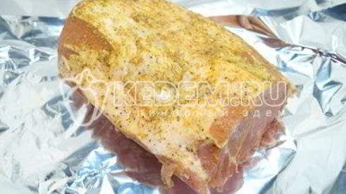 запеченное мясо в фольге