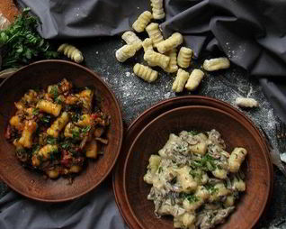 Ньокки с двумя соусами