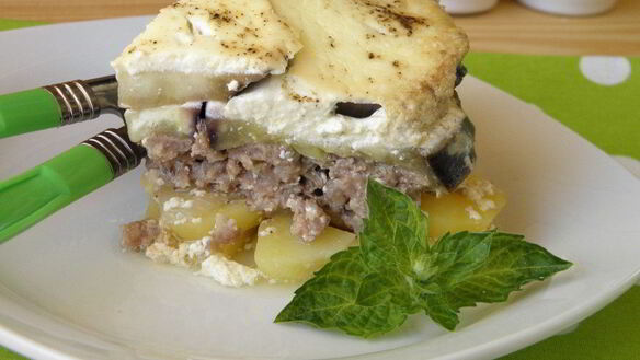 Рецепт Баклажаны с фаршем и картошкой