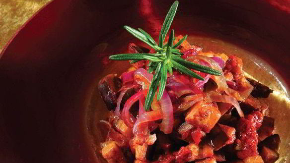 Рецепт Баклажаны с луком в критском соусе