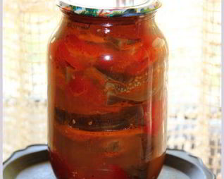 Баклажаны с перцами и помидорами