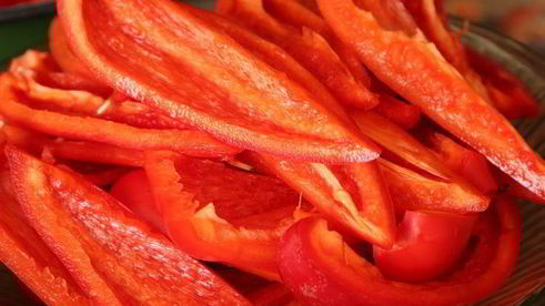 баклажаны с перцами и помидорами