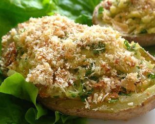 Фаршированный картофель под пармезановой корочкой